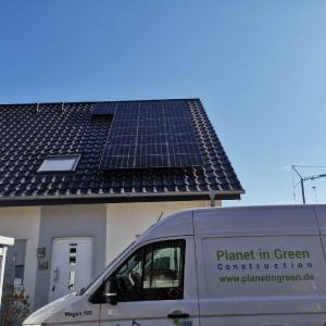 Planet in Green Teaser für Projekte und Referenzen